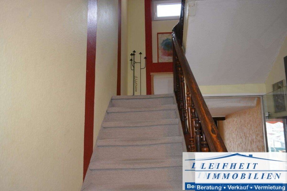 Flur/Treppenraum Reihenmittelhaus M�hlhausen/Th�ringen