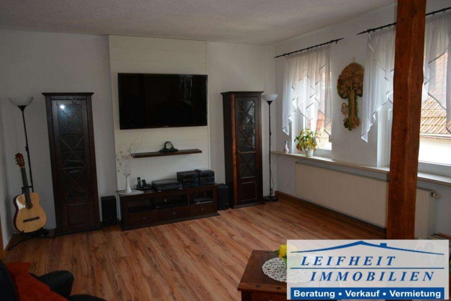 Wohnzimmer Reihenmittelhaus M�hlhausen/Th�ringen
