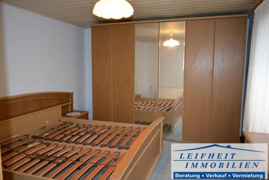 Schlafzimmer Reihenmittelhaus M�hlhausen