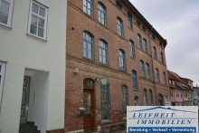 Objektseitenansicht rechts Direkt in der City - H�bsche Stadtwohnung mit Dachterrasse (BEREITS VERKAUFT!)
