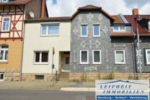 Vorderansicht Haus mit viel Platz f�r kleines Geld (BEREITS VERKAUFT!)
