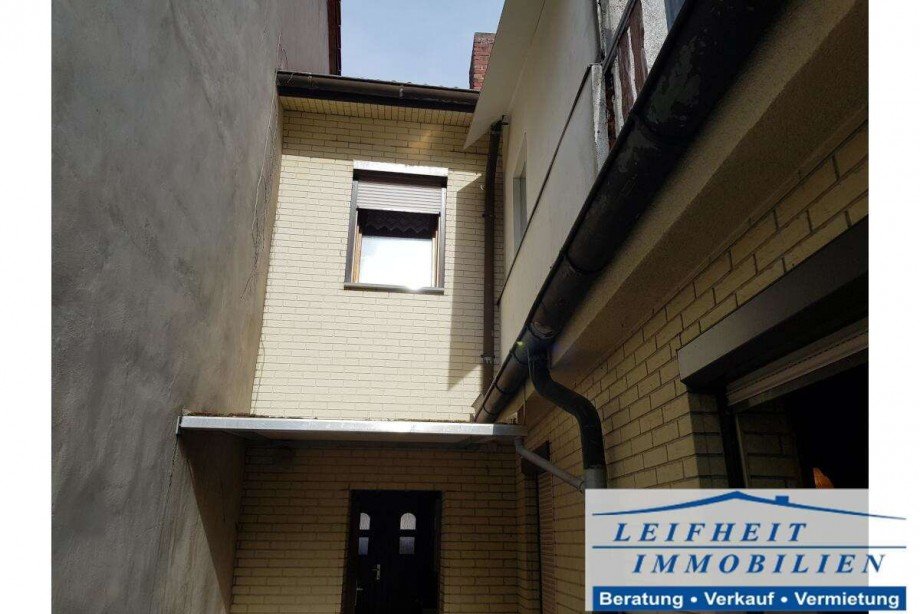 R�ckseite und Anbau Reihenmittelhaus M�hlhausen