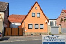 Fassade Einfamilienhaus. Klein, fein und alles MEIN. (BEREITS VERKAUFT!)