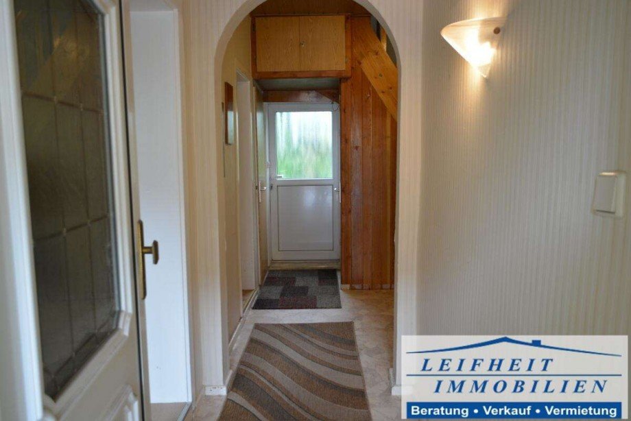 Eingangsbereich Reihenmittelhaus Nottertal-Heilinger H�hen OT Schlotheim