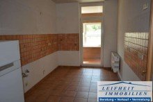WHG EG K�che Mehrfamilienhaus mit drei Wohneinheiten, Photovoltaikanlage, Garten und Stellpl�tzen (BEREITS VERKAUFT!)