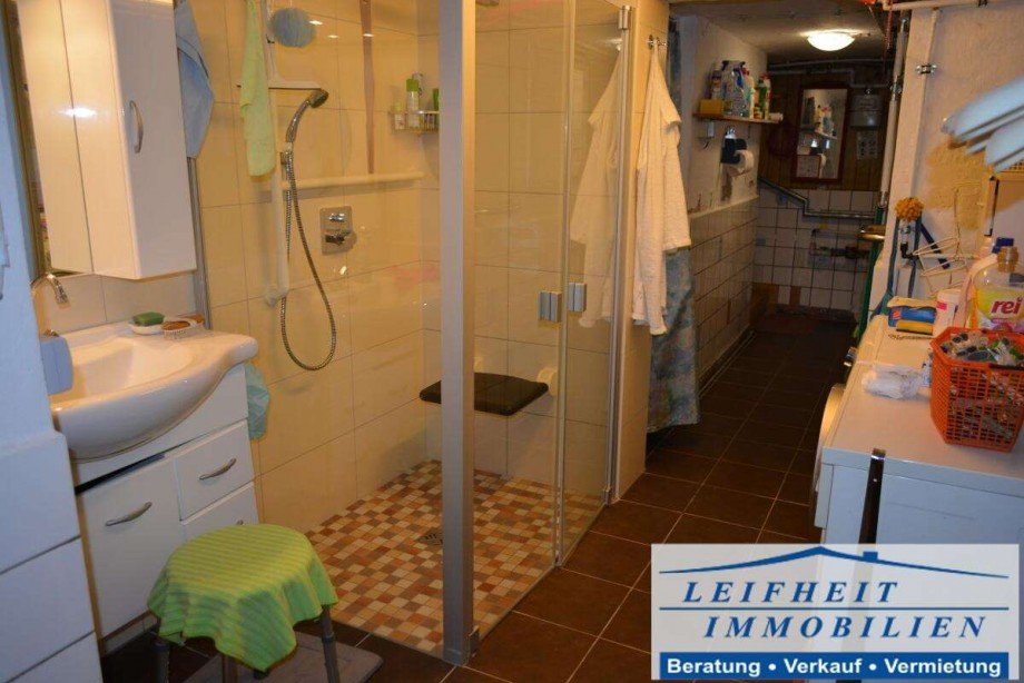 Keller mit Dusche Einfamilienhaus M�hlhausen