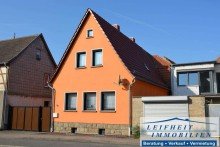 Fassade Einfamilienhaus. Klein, fein und alles MEIN. (BEREITS VERKAUFT!)