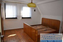 Schlafzimmer Dachgeschoss Einfamilienhaus. Klein, fein und alles MEIN. (BEREITS VERKAUFT!)