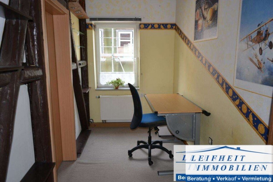 Kinderzimmer Reihenmittelhaus M�hlhausen/Th�ringen