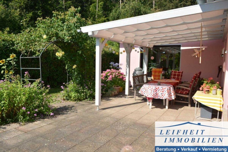 �berdachte Terrasse Bungalow Nottertal-Heilinger H�hen OT Schlotheim