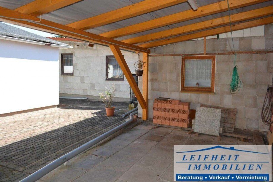 Carport Doppelhaush�lfte M�hlhausen