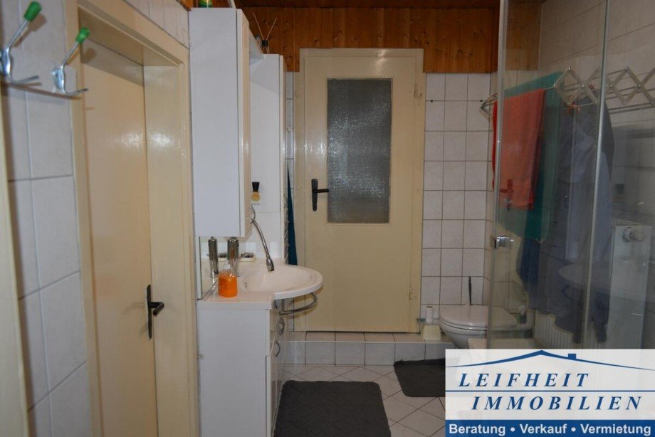 Badezimmer OG Reihenmittelhaus Nottertal-Heilinger H�hen OT Schlotheim