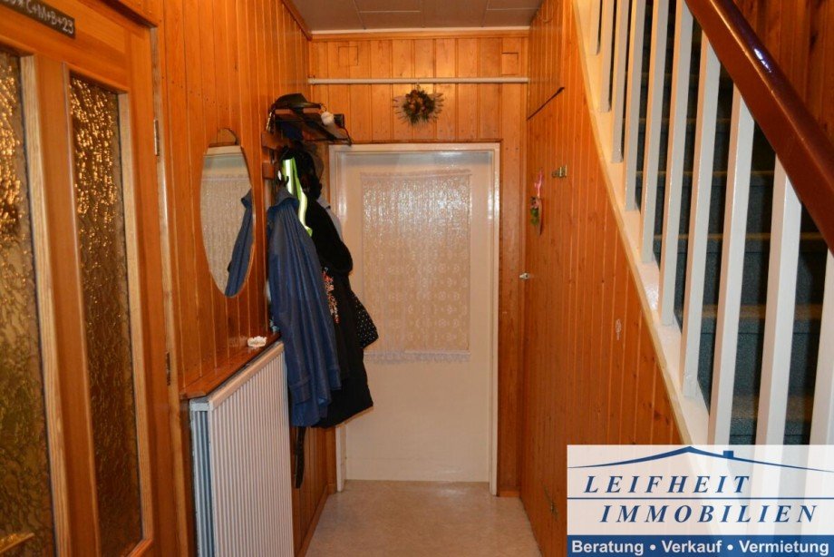 Flur/Treppenraum EG Reihenmittelhaus Nottertal-Heilinger H�hen OT Schlotheim