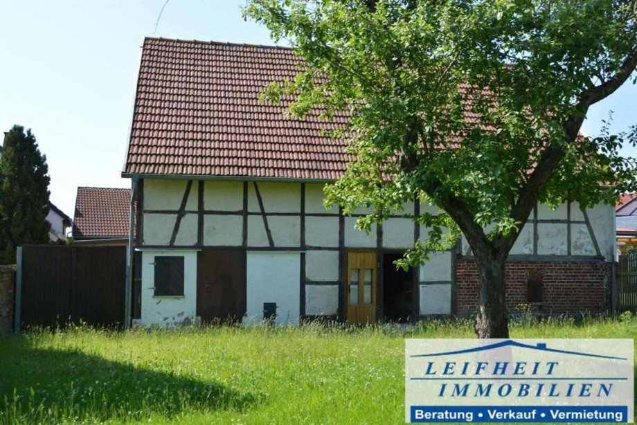 Scheune R�ckseite Einfamilienhaus Unstruttal OT Menteroda