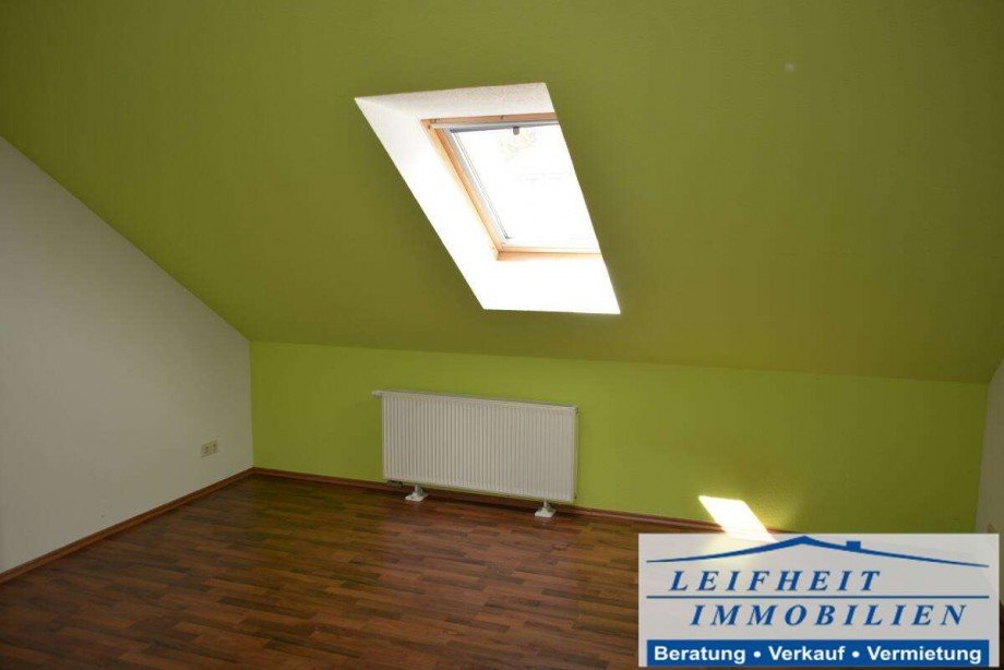 WHG DG Zimmer Mehrfamilienhaus Sondershausen