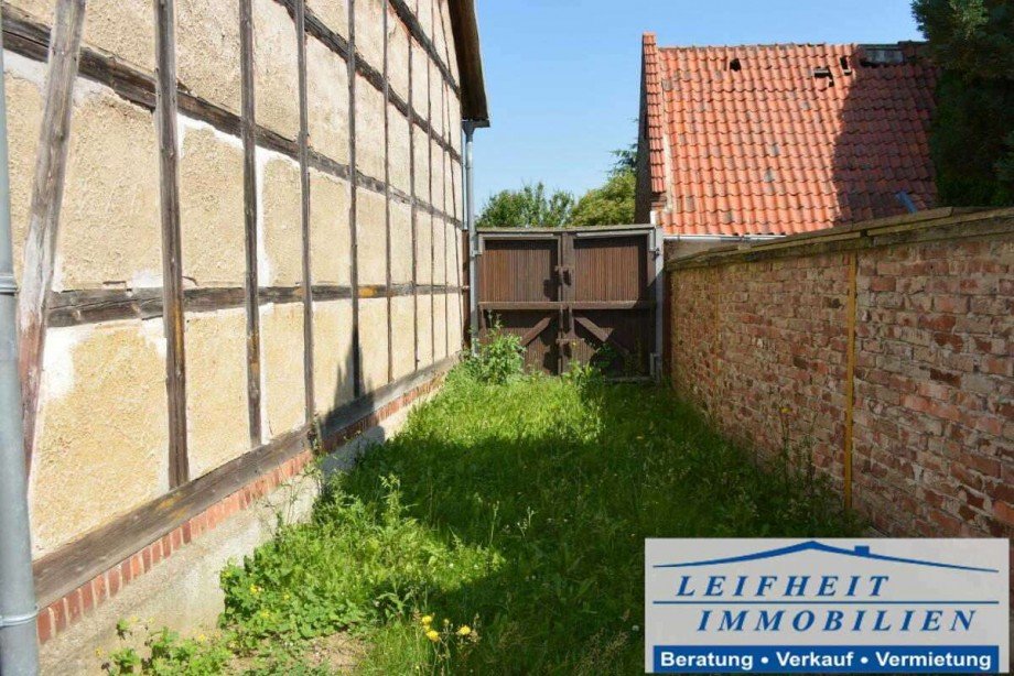 Zufahrt zum Garten Einfamilienhaus Unstruttal OT Menteroda