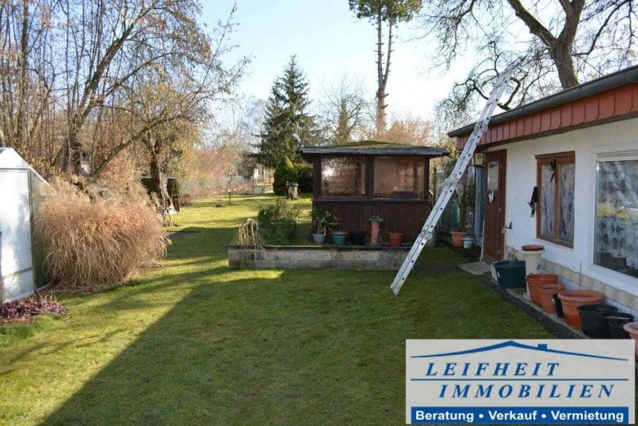 Blick auf Pavillon Doppelhaush�lfte M�hlhausen