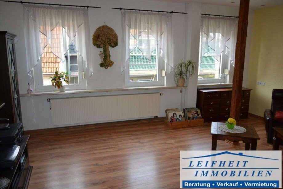 Wohnzimmer Reihenmittelhaus M�hlhausen/Th�ringen