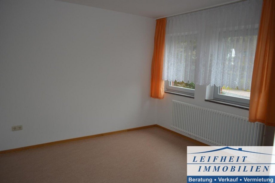 Schlafzimmer Dachgeschosswohnung Nottertal-Heilinger H�hen