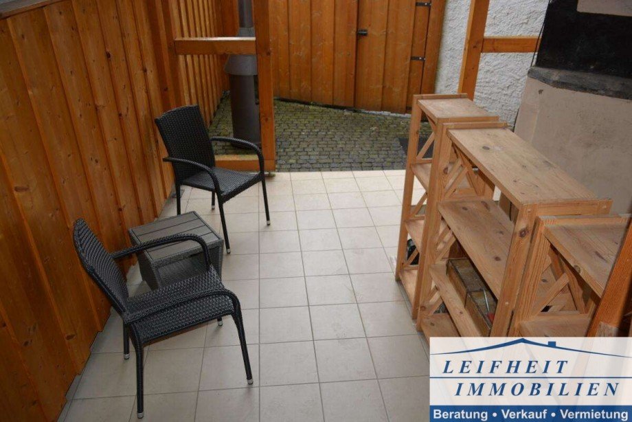 kleiner Hof mit Sitzecke Stadthaus M�hlhausen/Th�ringen
