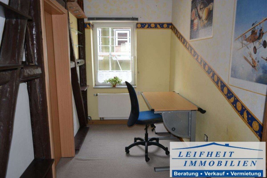 Kinderzimmer Reihenmittelhaus M�hlhausen/Th�ringen