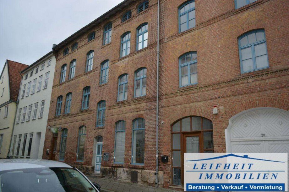 Objektseitenansicht links Terrassenwohnung M�hlhausen