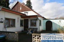 R�ckansicht Doppelhaush�lfte in ruhiger Lage mit gro�z�gigem Garten und Teichanlage  (BEREITS VERKAUFT!)
