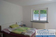 Schlafzimmer Vorderhaus Charmantes Anwesen mit vielseitigen M�glichkeiten! (BEREITS VERKAUFT!)
