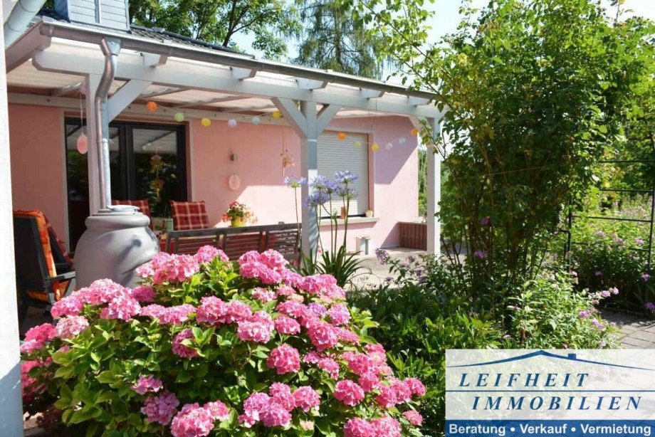 �berdachte Terrasse Bungalow Nottertal-Heilinger H�hen OT Schlotheim