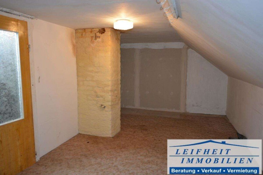 Dachgeschoss Reihenmittelhaus M�hlhausen