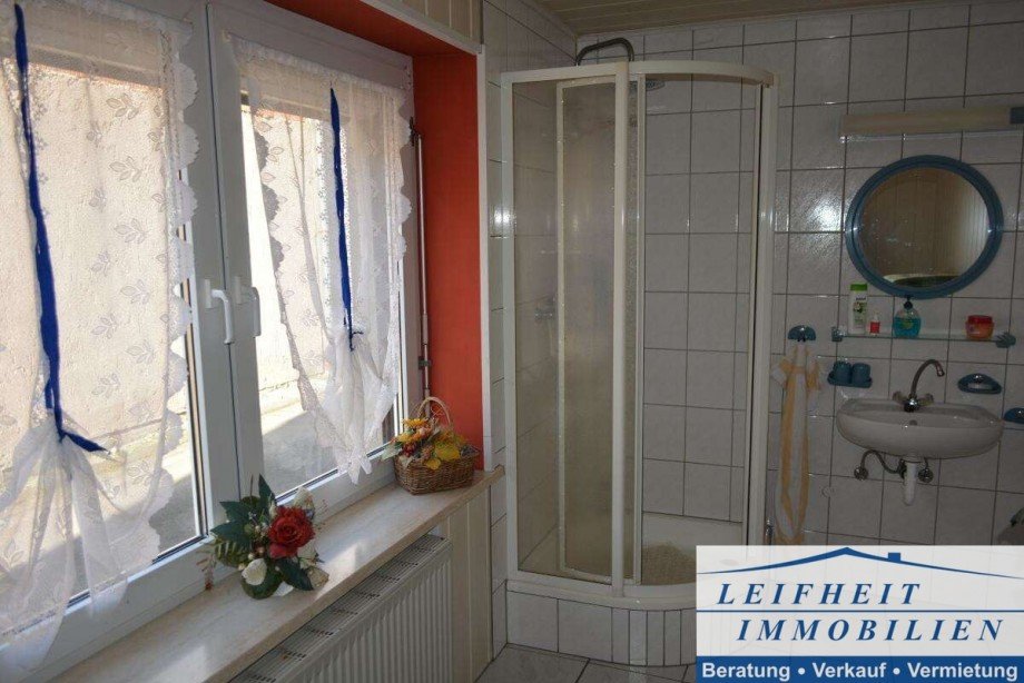 Waschk�che mit Dusche Einfamilienhaus Vogtei OT Niederdorla
