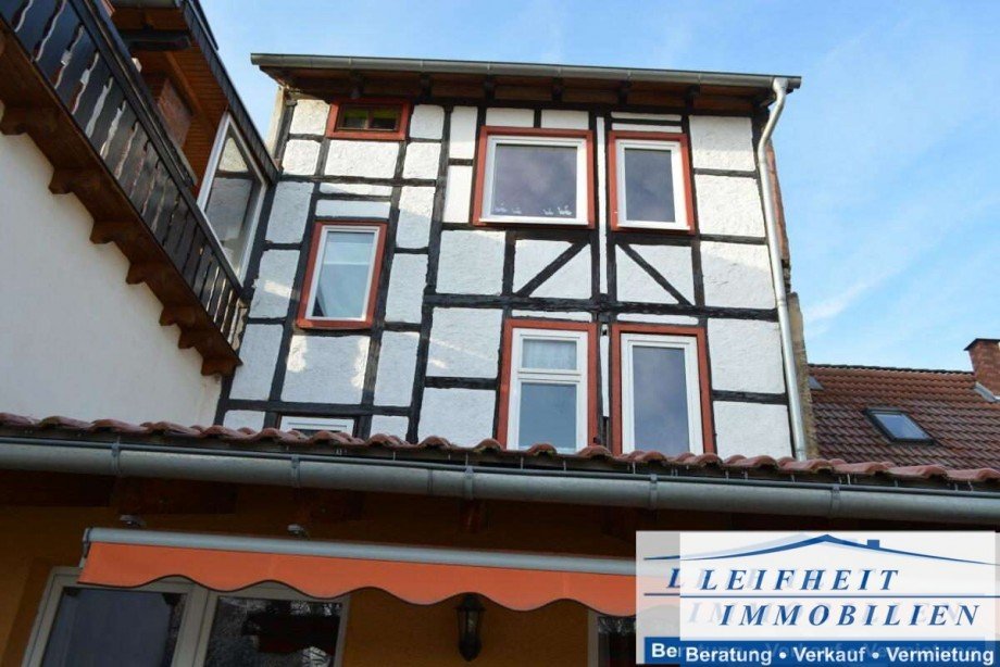 Hausr�ckseite Reihenmittelhaus M�hlhausen/Th�ringen