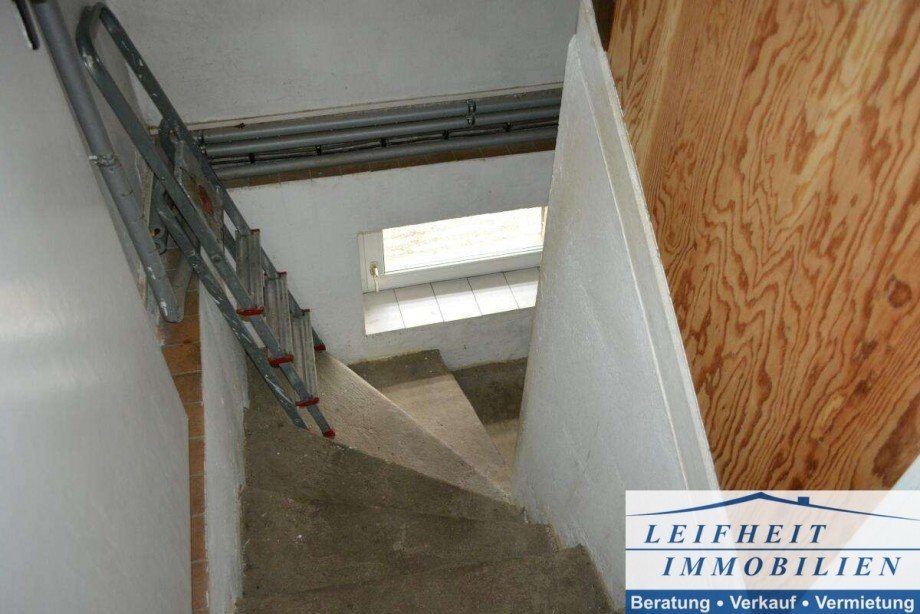 Kellertreppe Einfamilienhaus M�hlhausen OT Eigenrieden