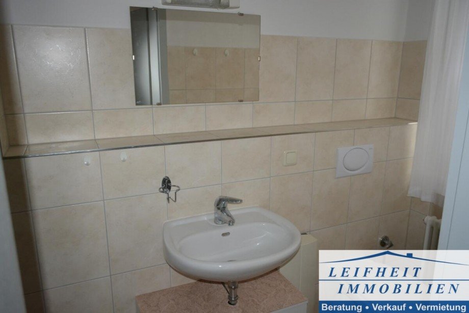 Duschbad Dachgeschosswohnung Nottertal-Heilinger H�hen