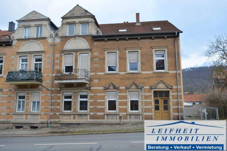 Vorderansicht Sondershausen Mehrfamilienhaus Mehrfamilienhaus mit drei Wohneinheiten, Photovoltaikanlage, Garten und Stellpl�tzen