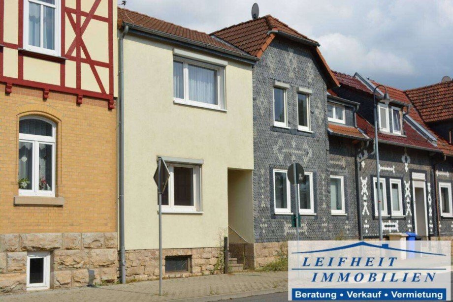 Vorderansicht Reihenmittelhaus Nottertal-Heilinger H�hen OT Schlotheim