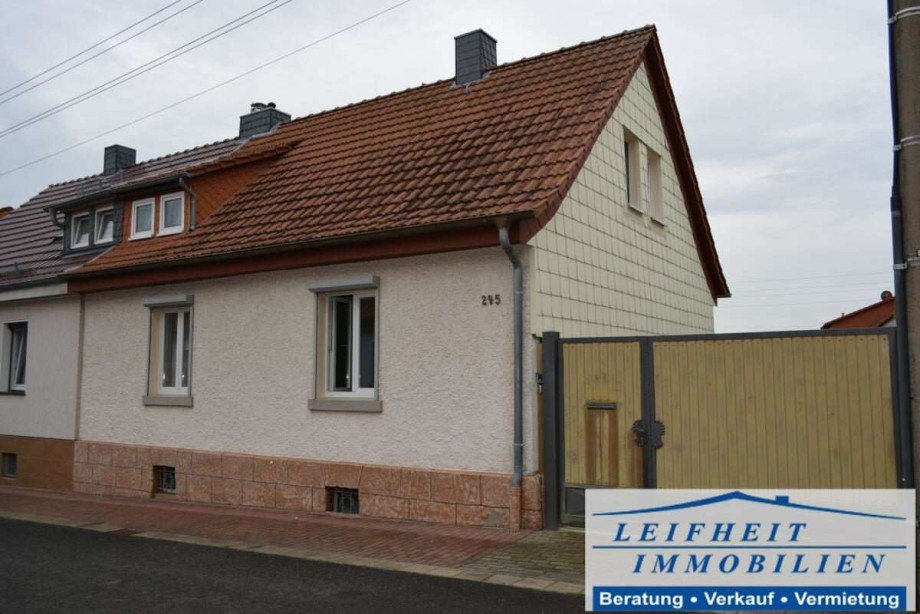 Vorderansicht Doppelhaush�lfte M�hlhausen OT G�rmar