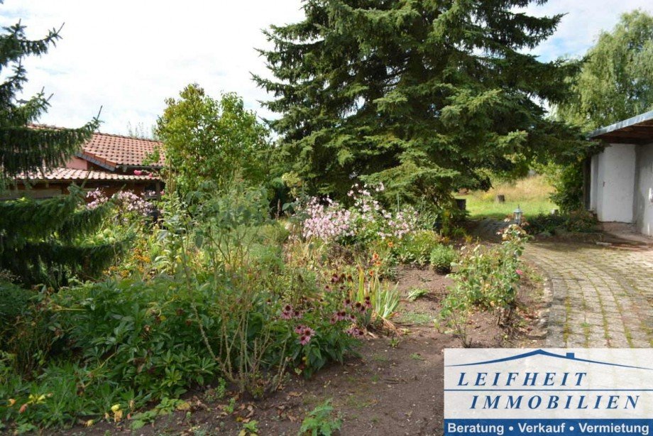 Weg zum Garten Haus M�hlhausen/Th�ringen