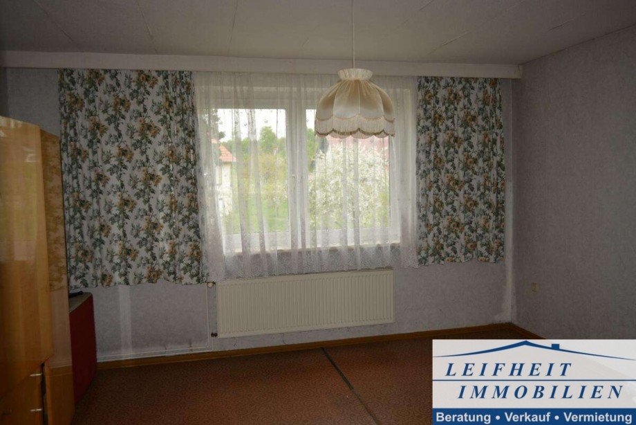 Schlafzimmer OG Einfamilienhaus M�hlhausen OT Eigenrieden