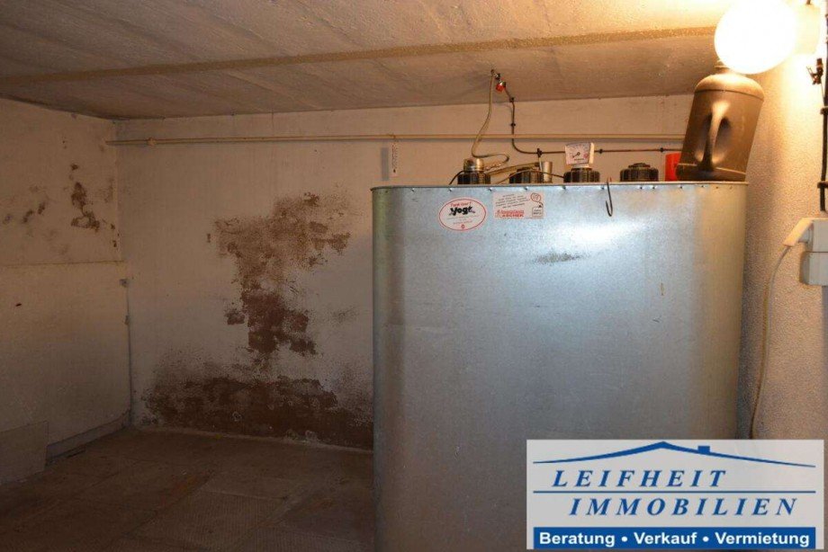 Heiz�ltank Doppelhaush�lfte Vogtei