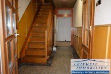 Flur/Treppenraum F�r Kreative: Uriges Bauernhaus zum Herrichten (BEREITS VERKAUFT!)