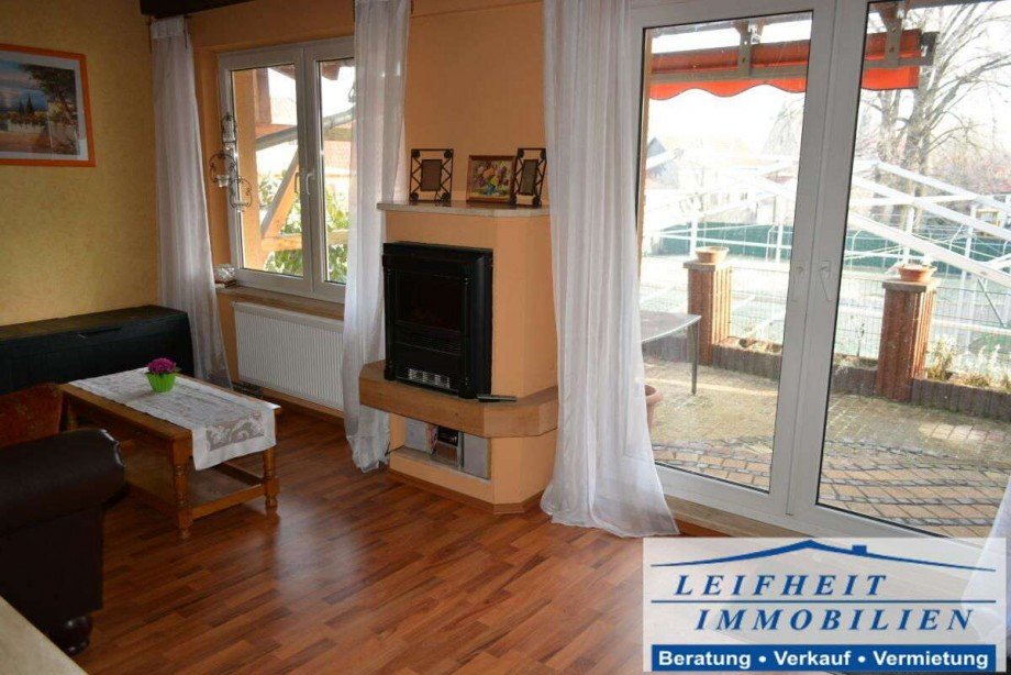 Wohnlounge mit Terrasse Reihenmittelhaus M�hlhausen/Th�ringen