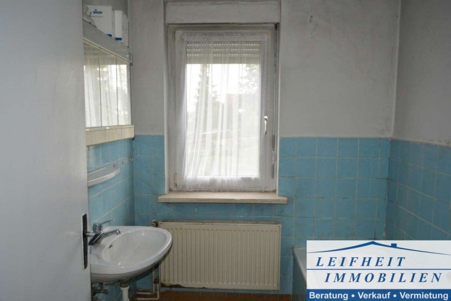 Badezimmer EG Einfamilienhaus M�hlhausen OT Eigenrieden
