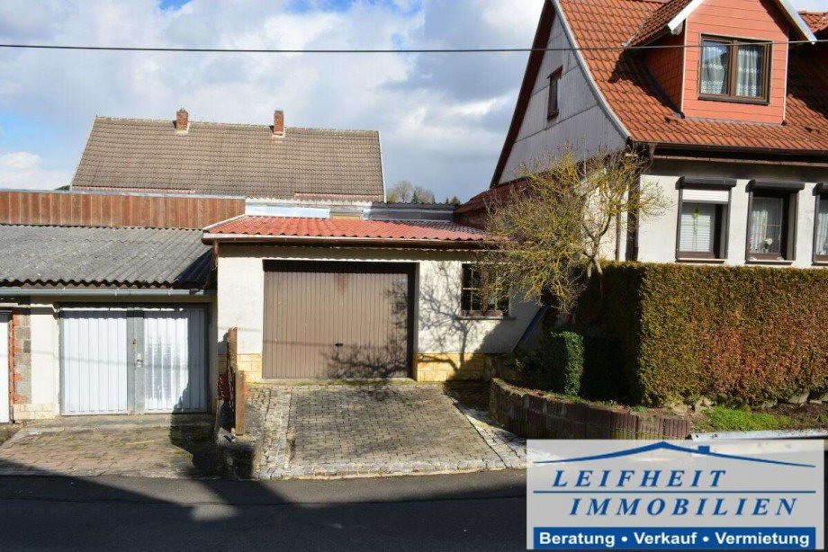 Garagen Einfamilienhaus Helbed�ndorf OT Holzthaleben