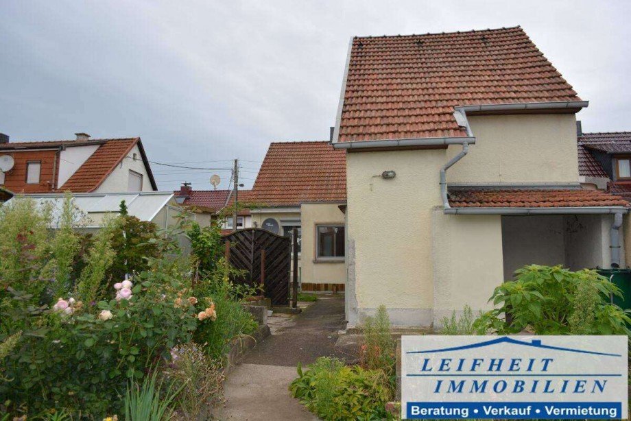R�ckansicht Doppelhaush�lfte M�hlhausen OT G�rmar