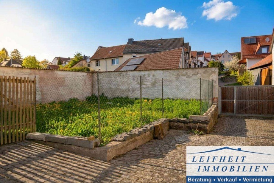 Hof Einfamilienhaus M�hlhausen OT Eigenrieden