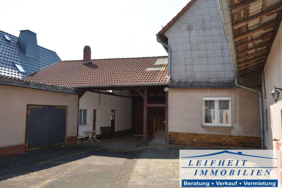 R�ckseite Haus Einfamilienhaus Unstruttal OT Menteroda