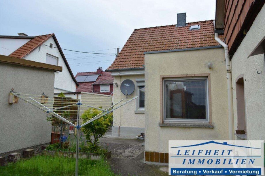 R�ckansicht Doppelhaush�lfte M�hlhausen OT G�rmar