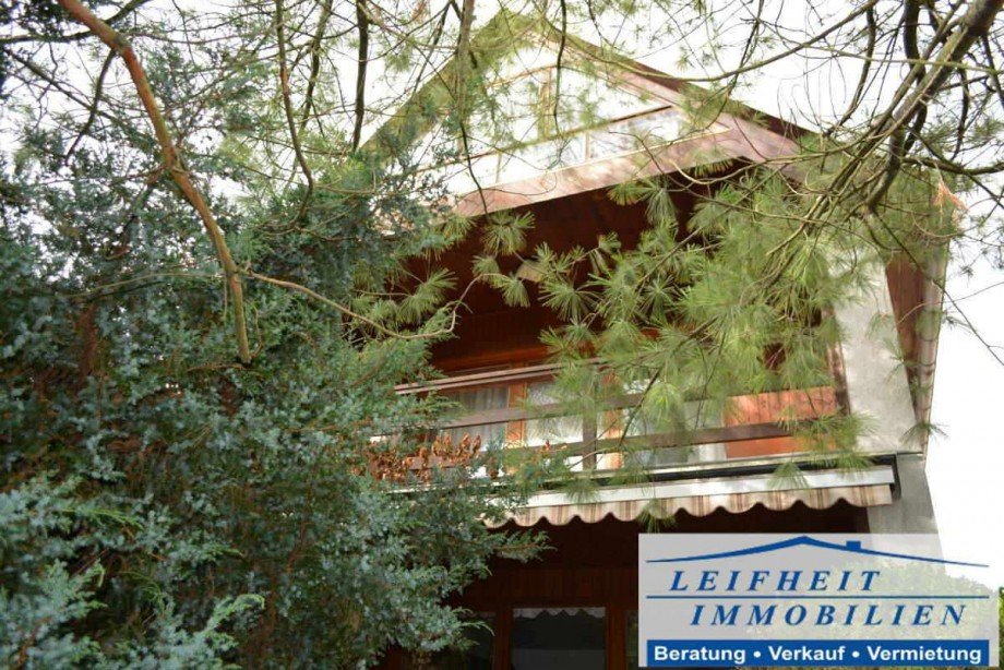Hausr�ckseite Einfamilienhaus M�hlhausen/Th�ringen