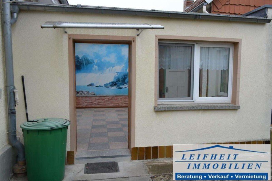 �berdachter Hofbereich Doppelhaush�lfte M�hlhausen OT G�rmar